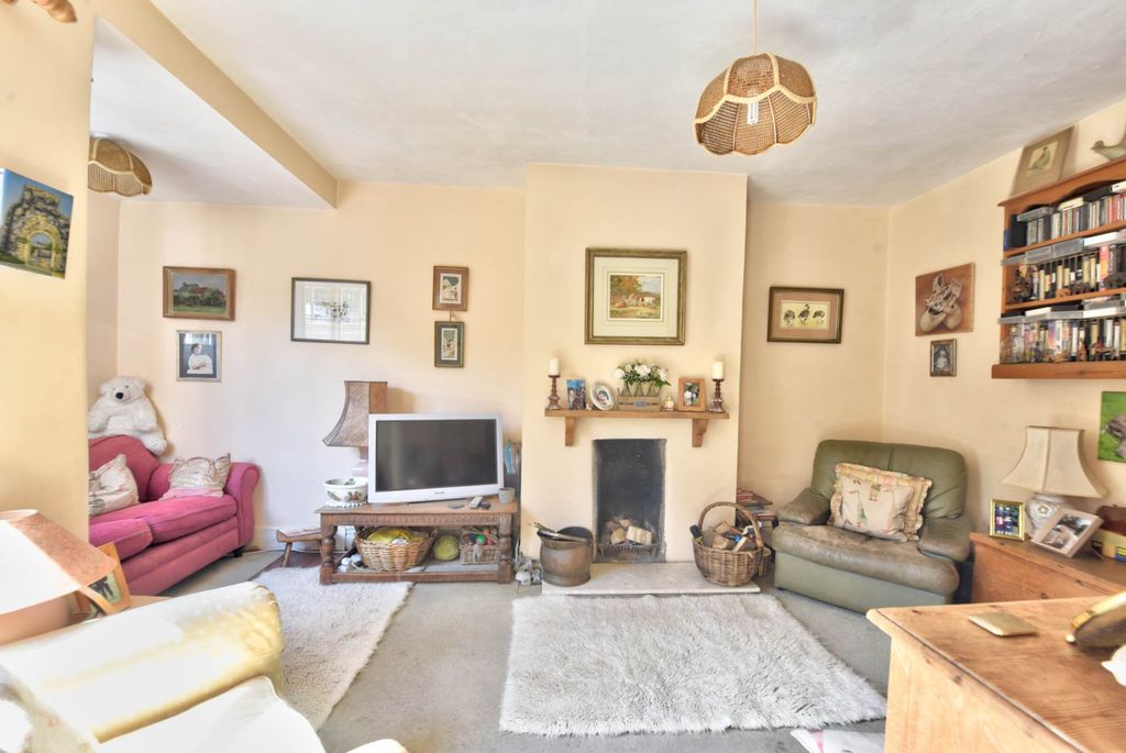 Property photo 3 of 14