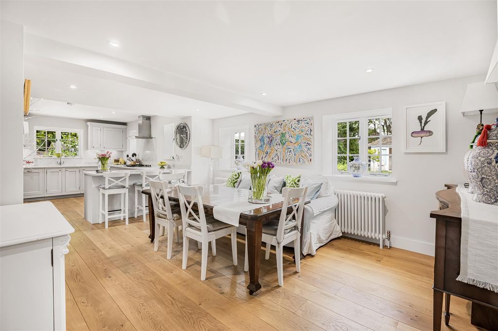 Property photo 2 of 27 25_54872.Jpg