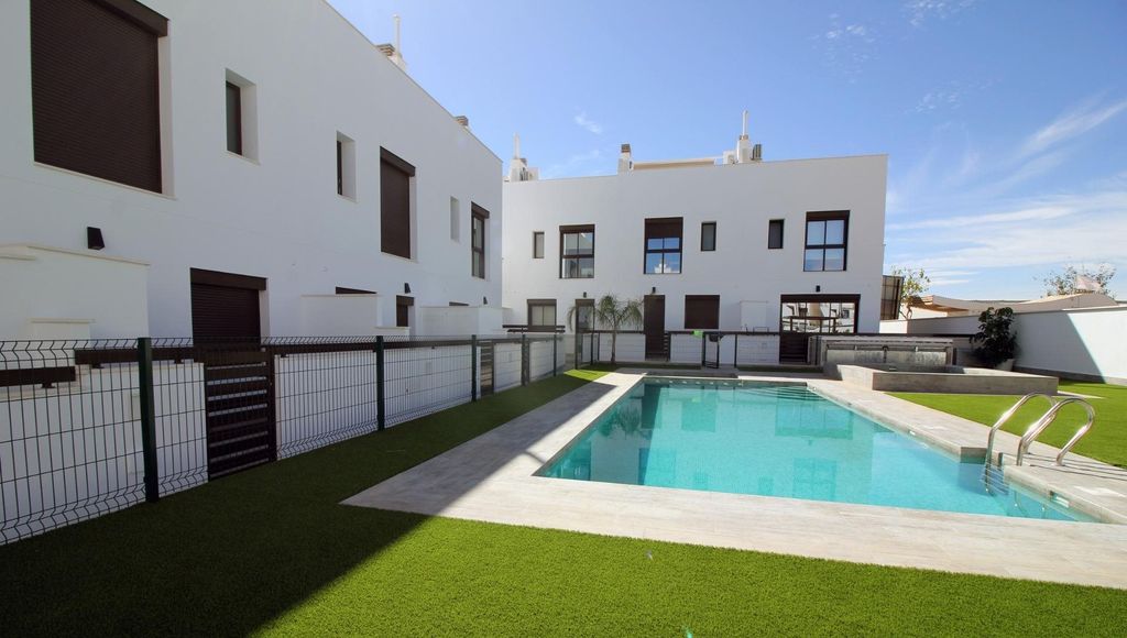 Property photo 1 of 50 Villa In Pilar De La Horadada N6382
