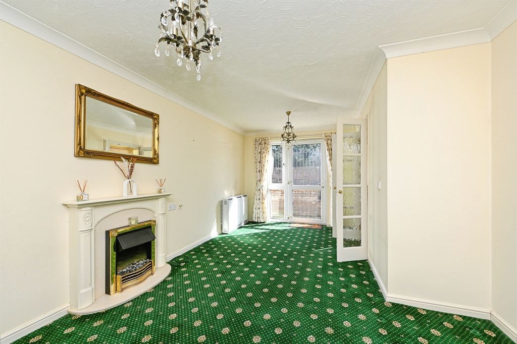 Property photo 3 of 12