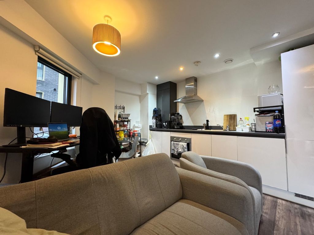 Property photo 3 of 10 Picture No. 09