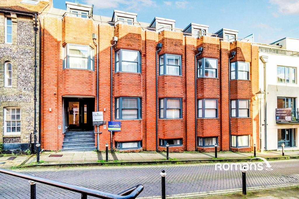 Property photo 1 of 8 Photo