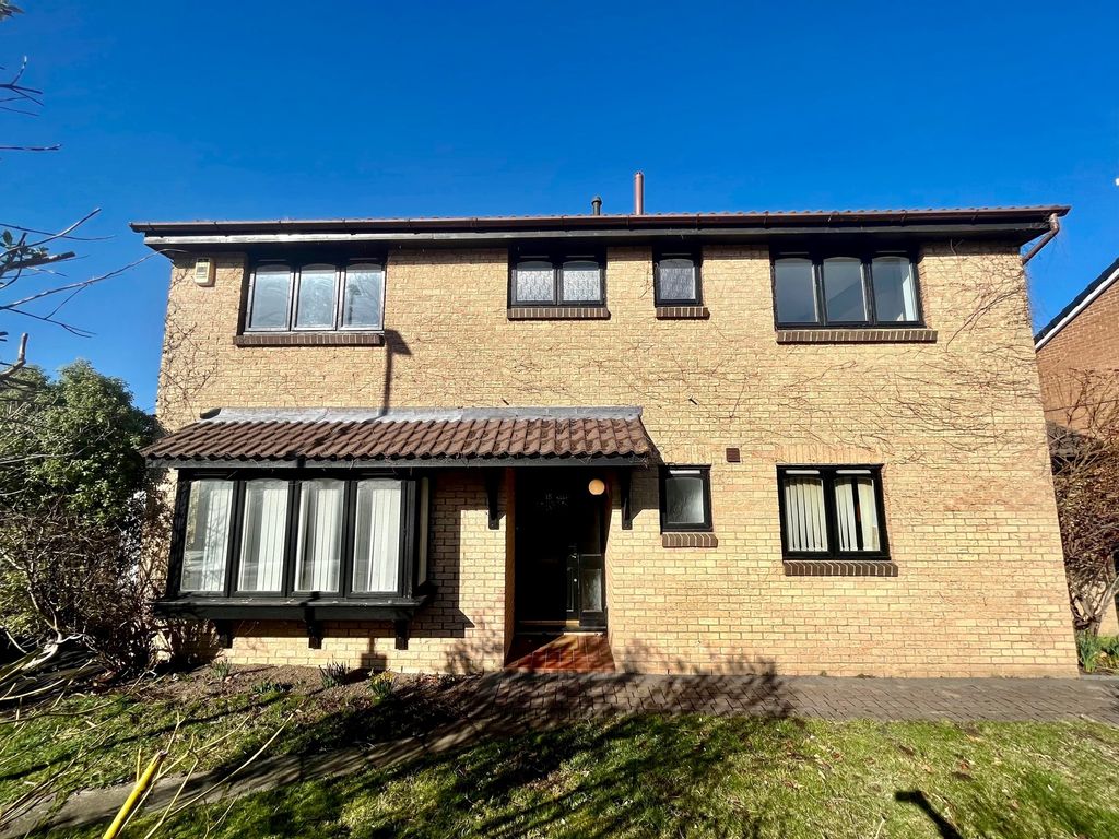 Property photo 1 of 17