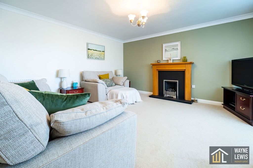 Property photo 2 of 50