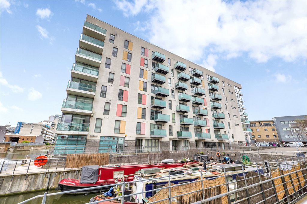 Property photo 1 of 29 Picture No. 23