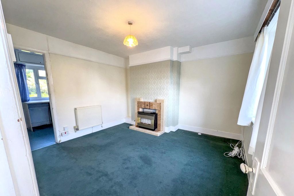 Property photo 2 of 11 14 Trezela Road, Penzance, Cornwall, Tr18 2Ru
