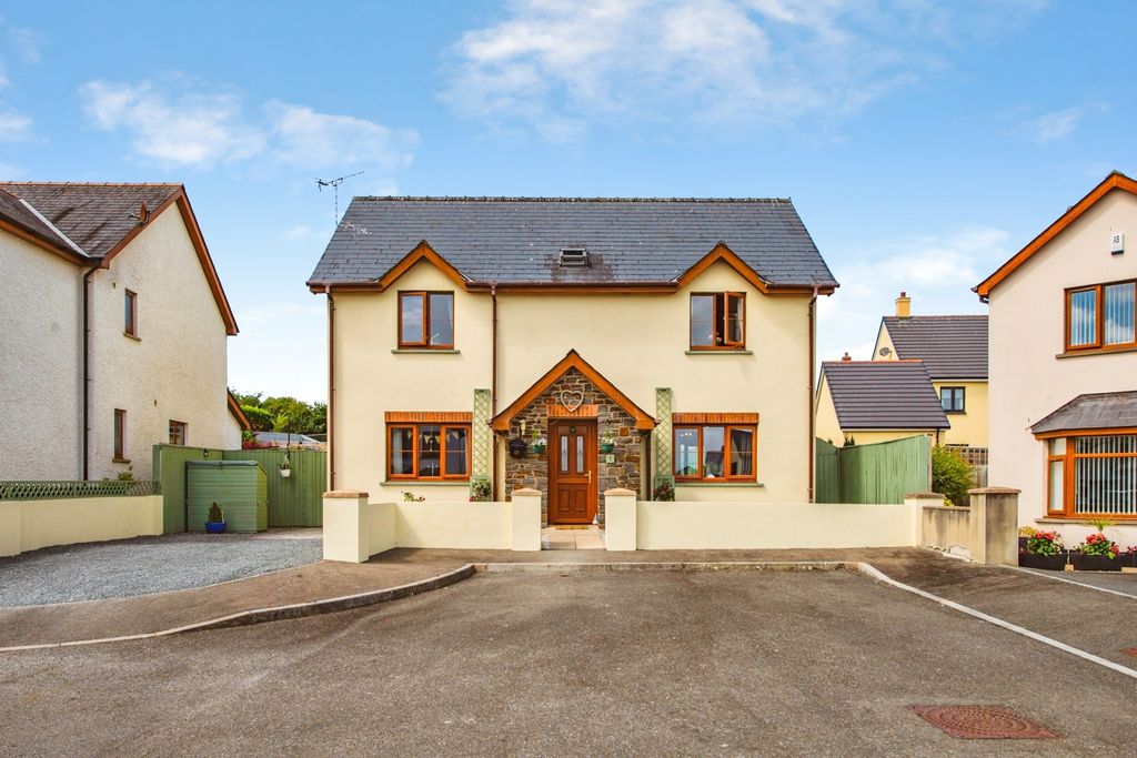 Property photo 1 of 20 Pbox-Img.Jpg