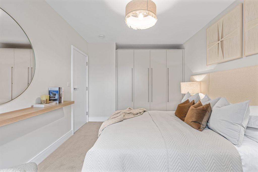 Property photo 3 of 5 Show Home