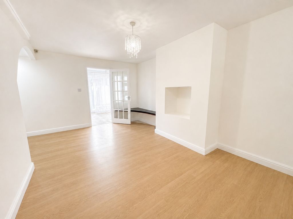 Property photo 2 of 7 Picture No. 20