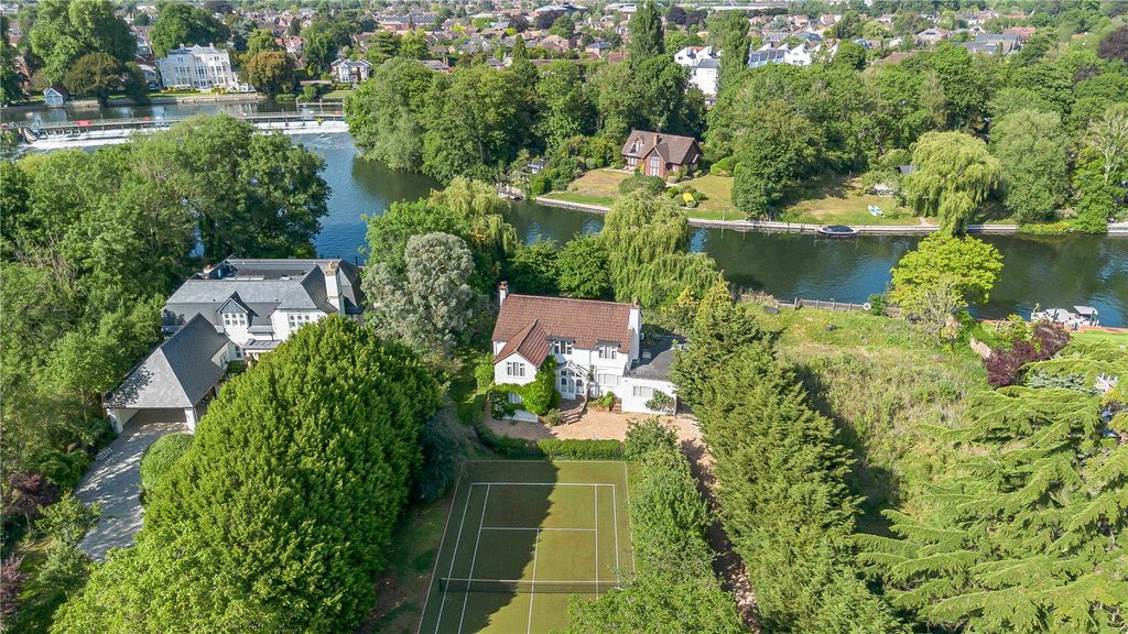 Property photo 3 of 16 Drone