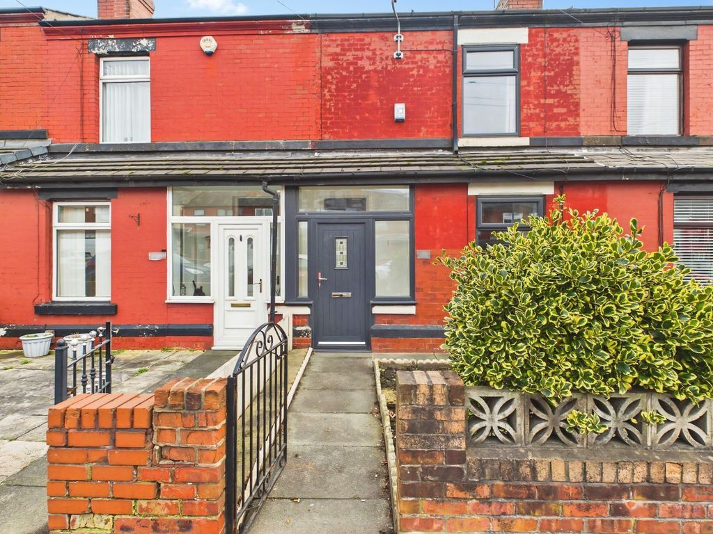 Property photo 1 of 17