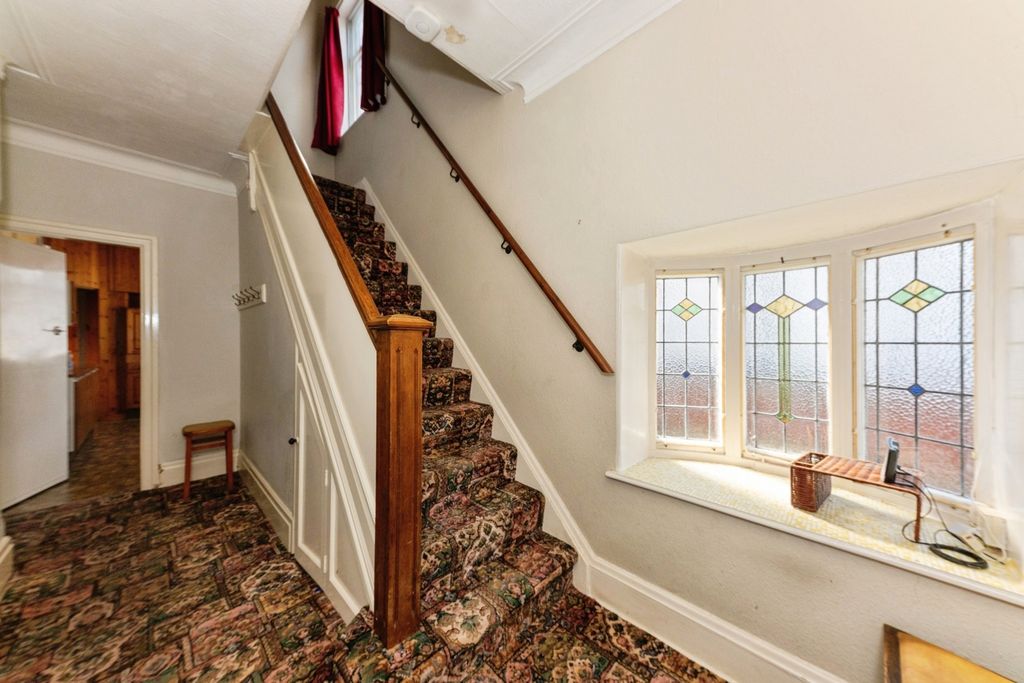 Property photo 3 of 31 Pbox-Img.Jpg