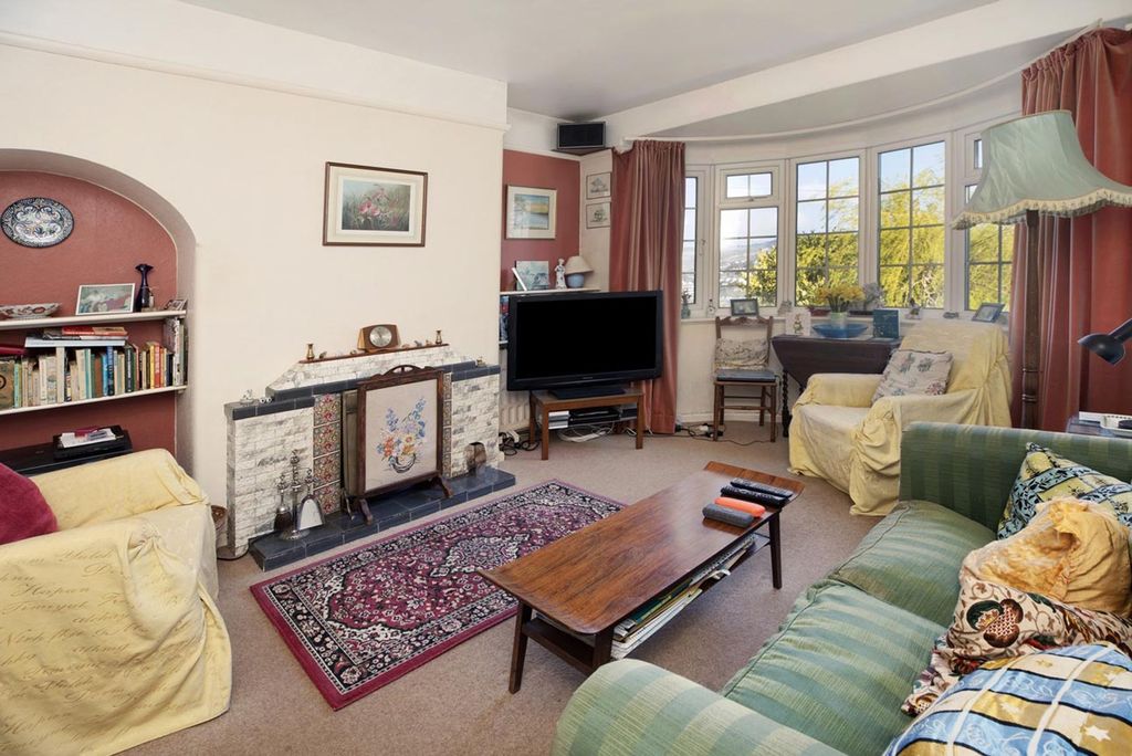 Property photo 3 of 24