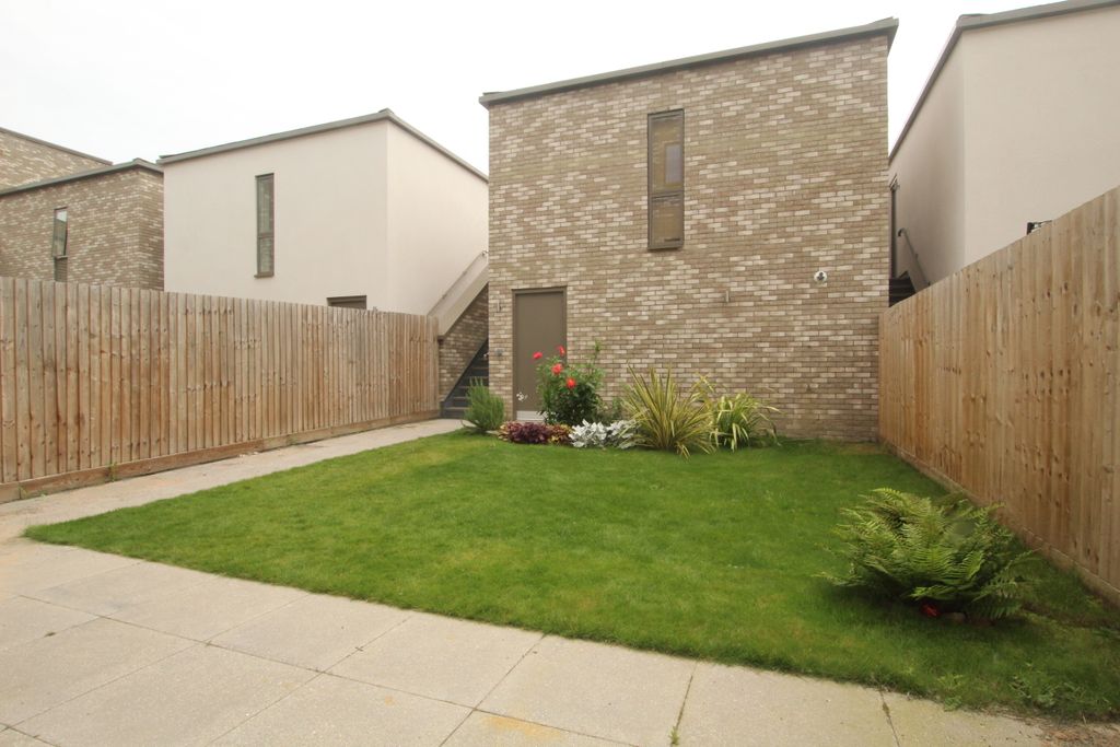 Additional image 4 of 5 bed terraced house to rentKnightly Avenue, Cambridge CB2