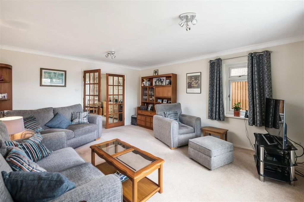 Property photo 3 of 20 11 Lechford Internals18.Jpg