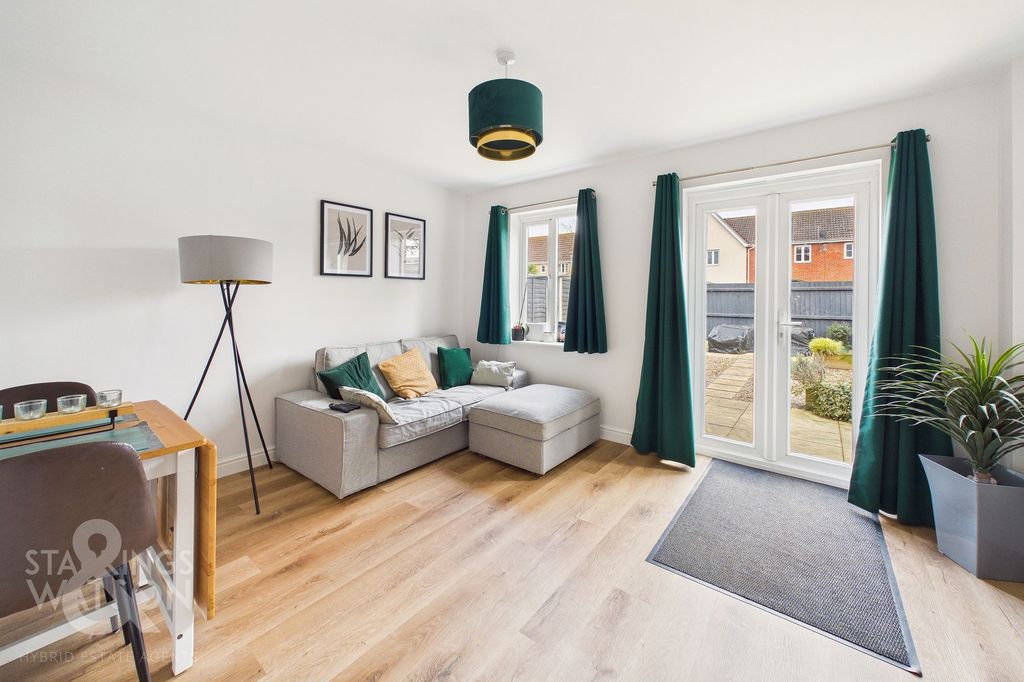 Property photo 1 of 23