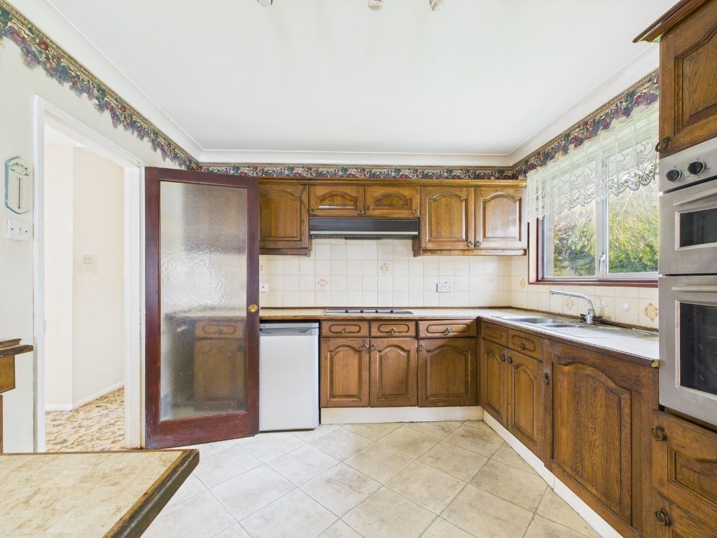 Property photo 2 of 27 4655175