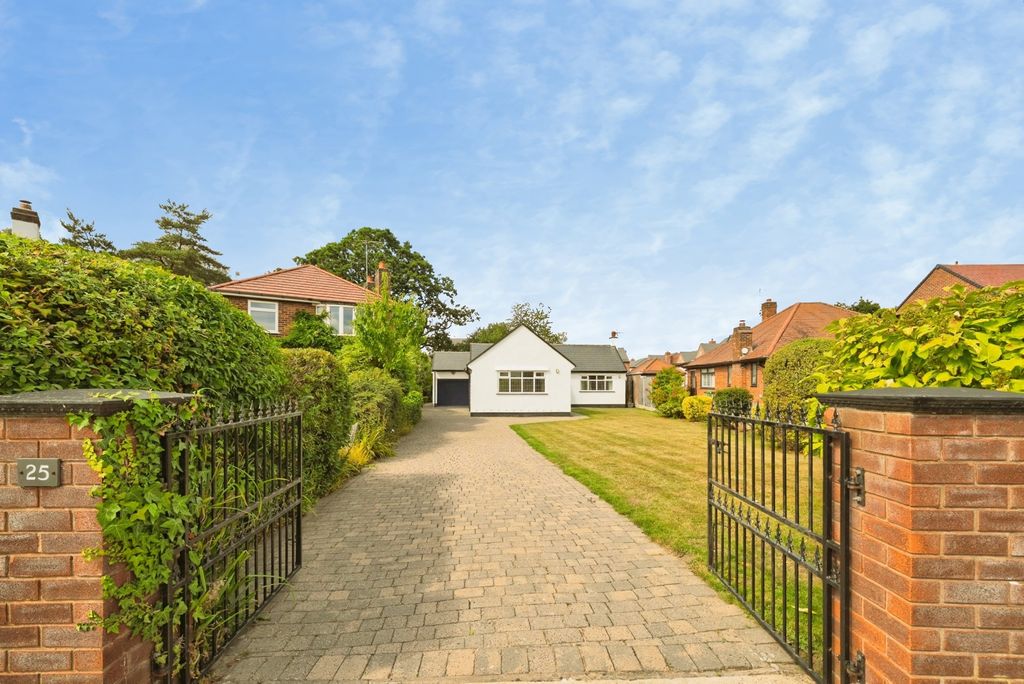 Property photo 1 of 18 Pbox-Img.Jpg
