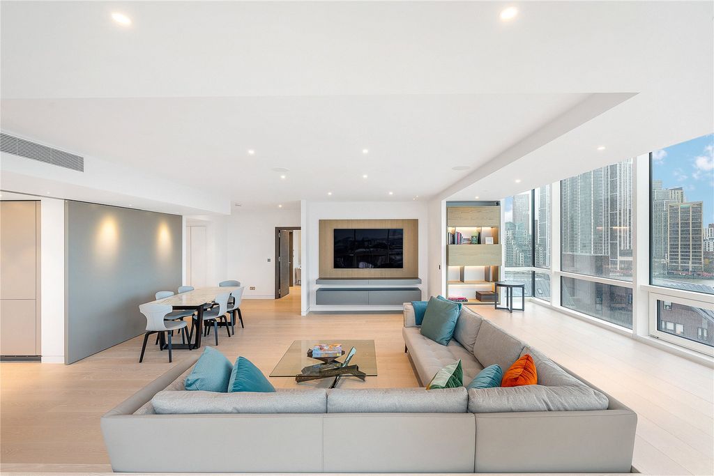 Property photo 3 of 11 Picture No. 37