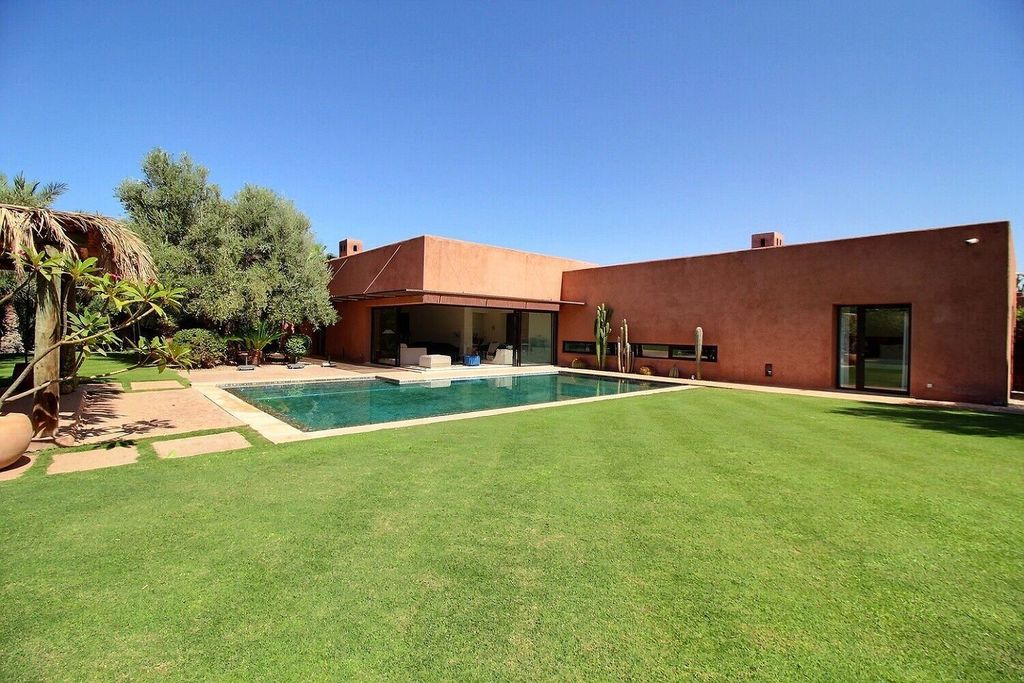 Property photo 1 of 7 Villa Of Exceptional Quality For Sale In The Heart Of Domaine Royal Palm In Marrakech