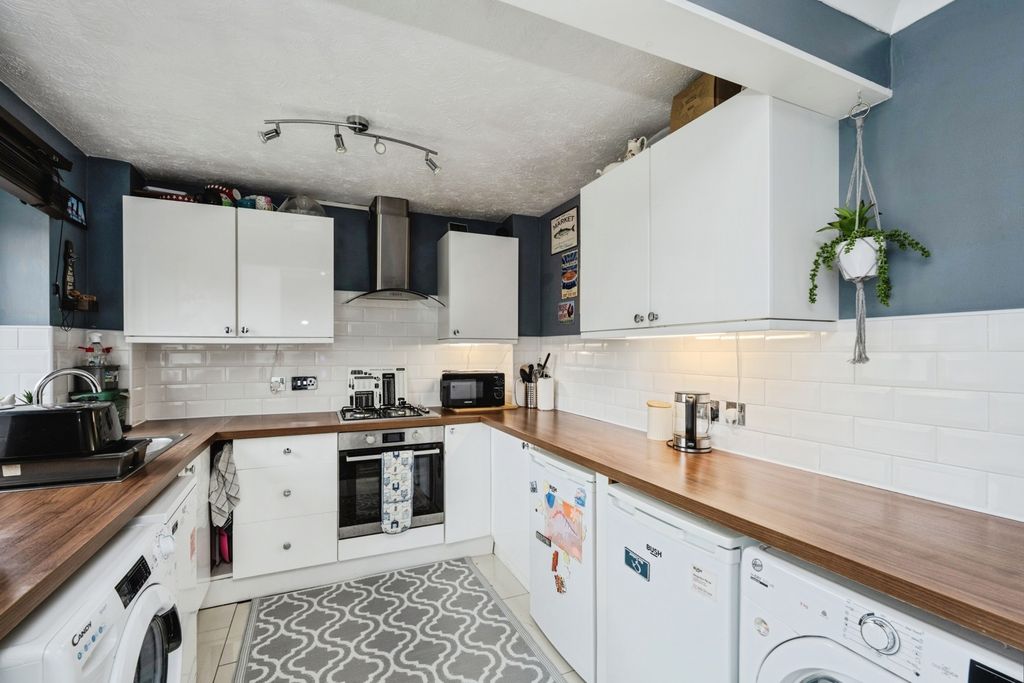 Property photo 3 of 22 Pbox-Img.Jpg