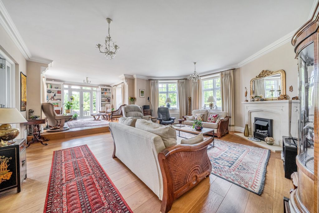 Property photo 3 of 31 1453216-12-69Fc63...