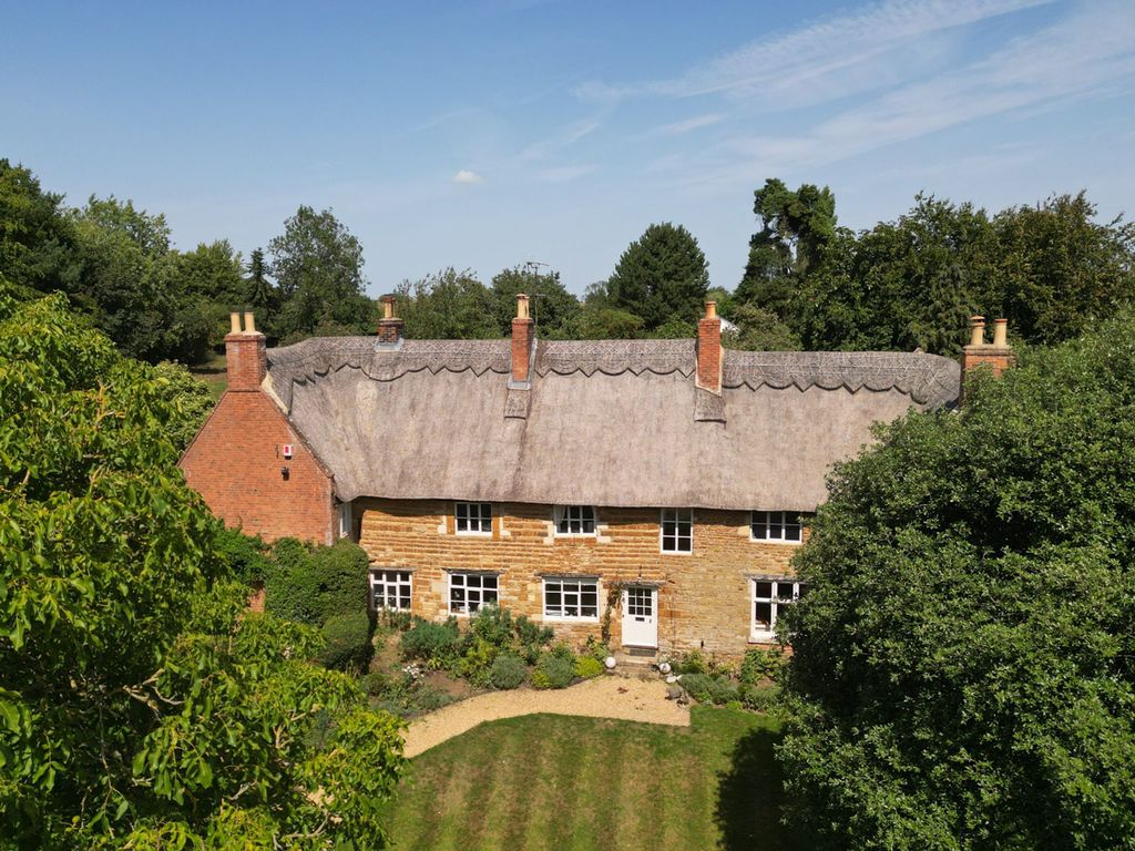 Property photo 1 of 40