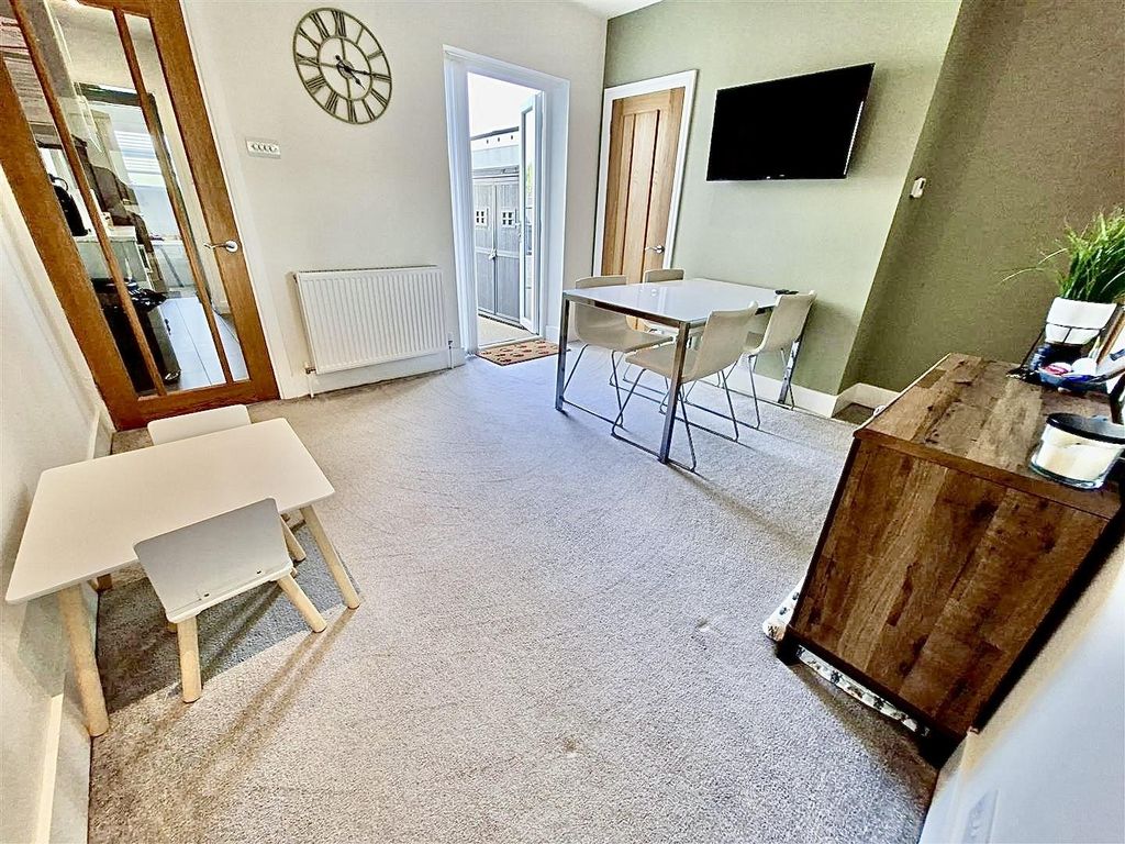 Property photo 2 of 19 Dining Room