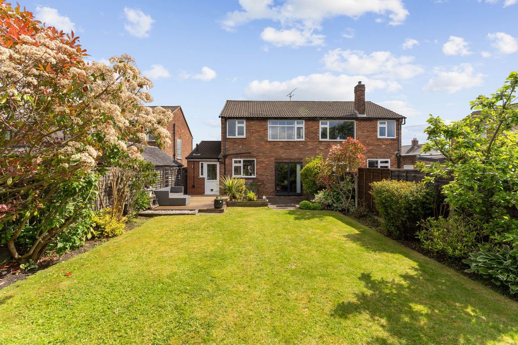 Property photo 2 of 38