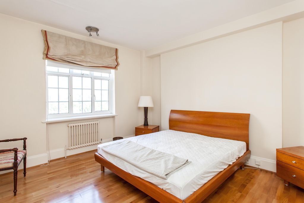 Property photo 3 of 11 Bedroom