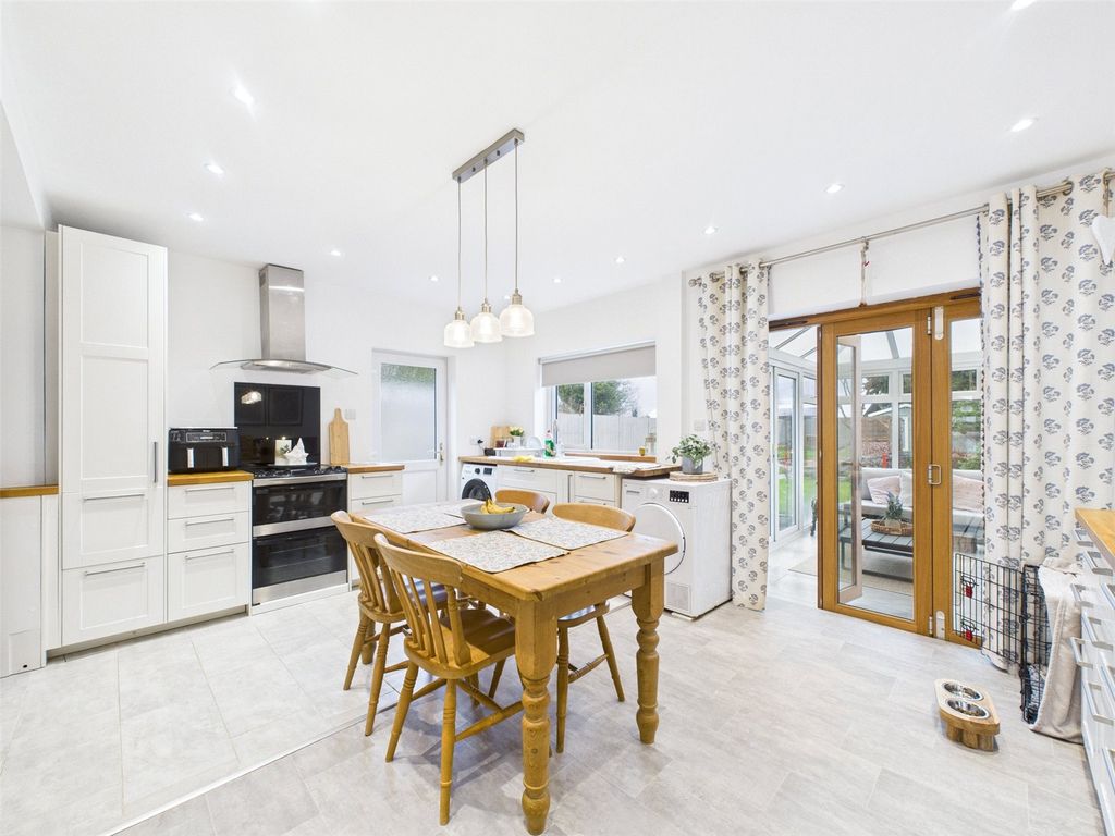 Property photo 2 of 12 Picture No. 01