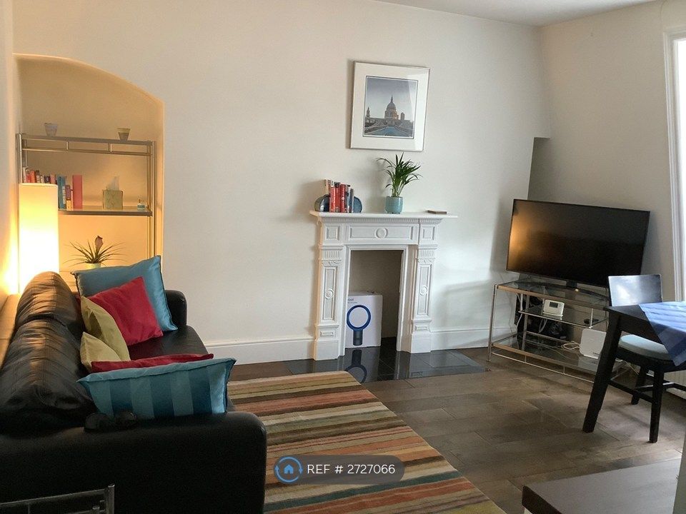 Property photo 1 of 3