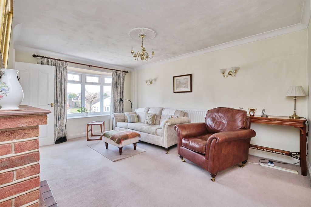 Property photo 3 of 18