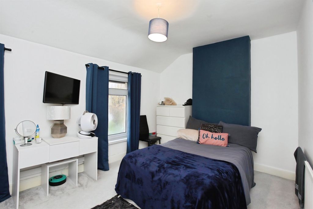 Property photo 3 of 38