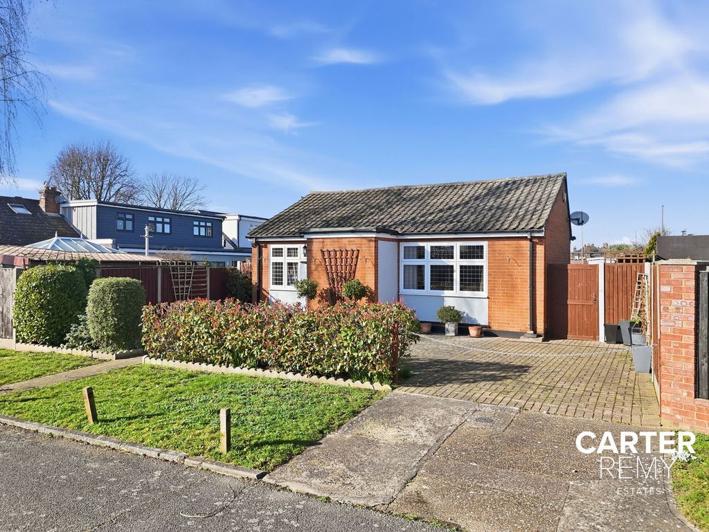 Property photo 1 of 28