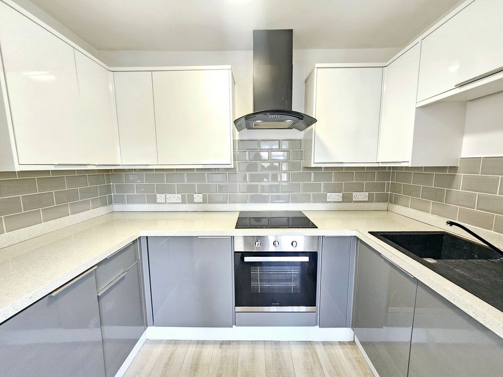 Property photo 2 of 10 Image