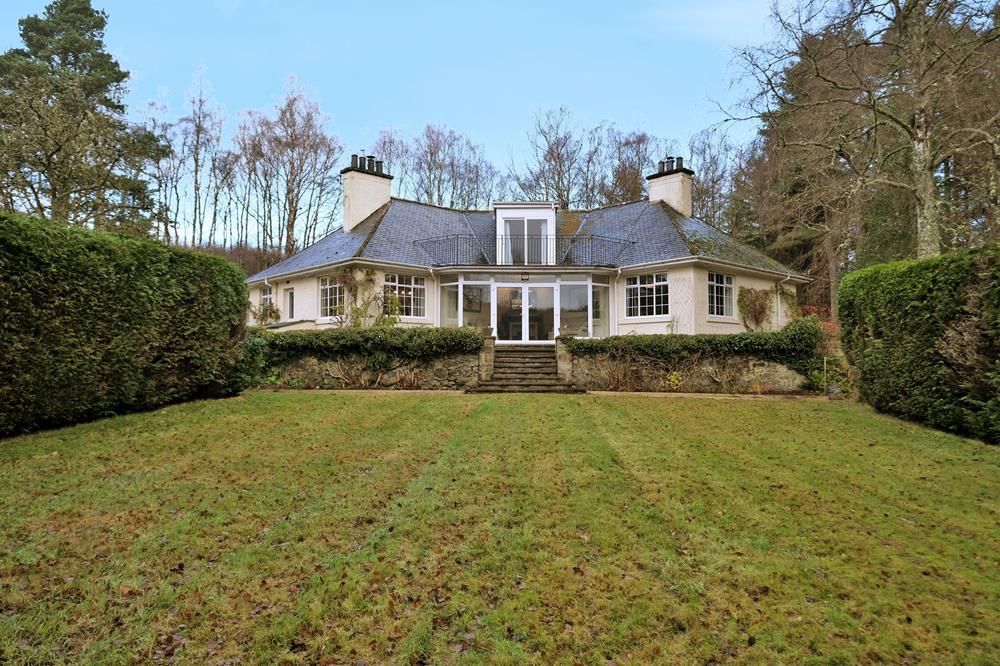 Property photo 1 of 19 Cover Image