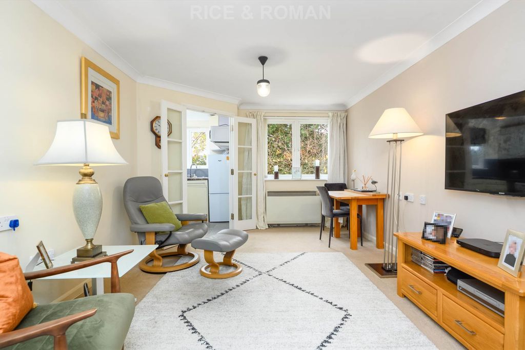 Property photo 1 of 6