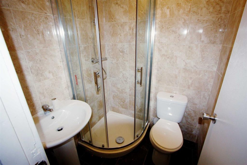 Property photo 3 of 4