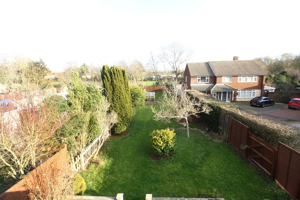 Property photo 2 of 22 Rear Garden 1.Jpg