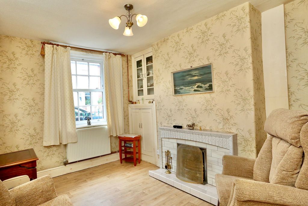 Property photo 3 of 31