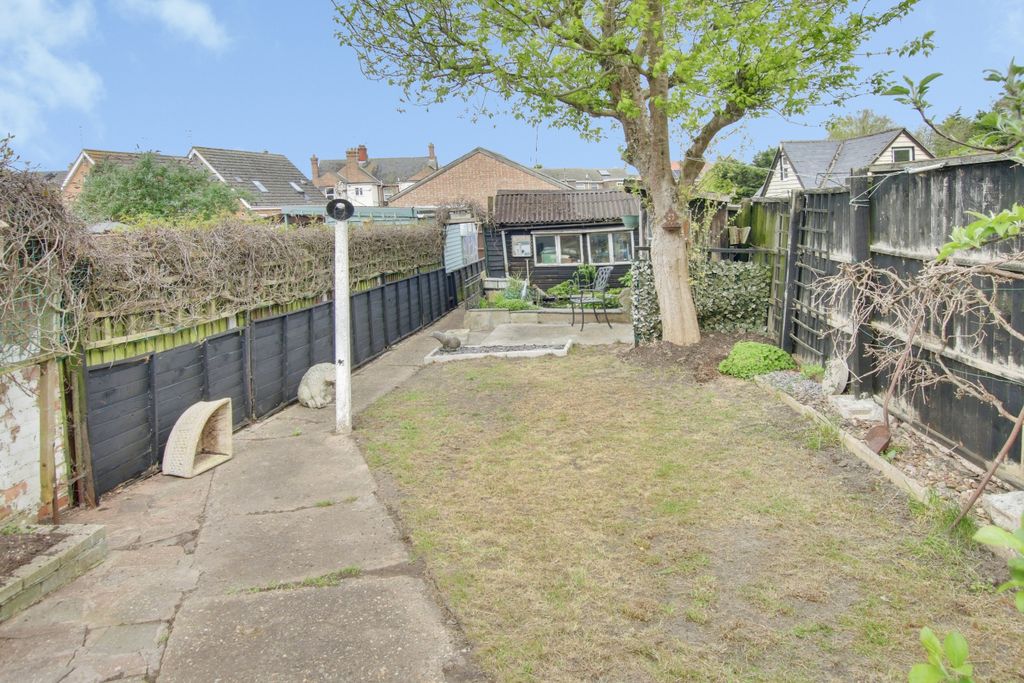 Property photo 3 of 11