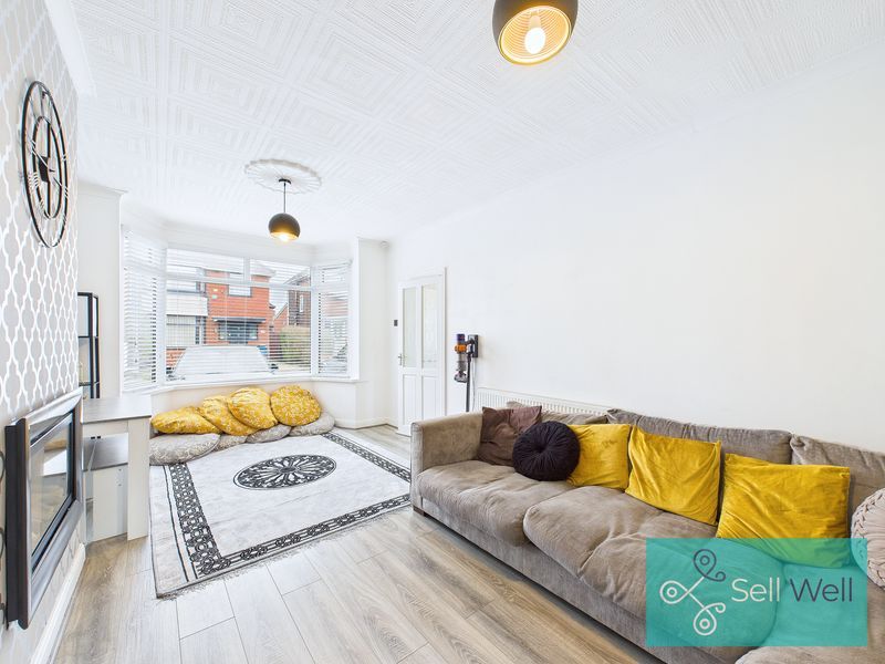 Property photo 2 of 22 Lounge