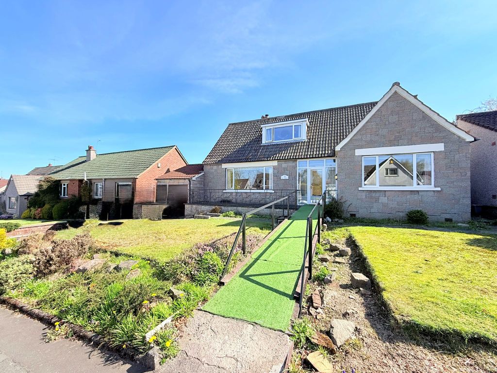 Property photo 1 of 42