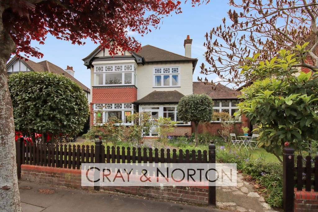 Property photo 1 of 19 Photo 18