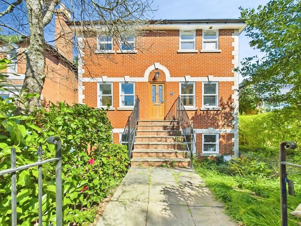 Property photo 1 of 19 Pbox-Img.Jpg