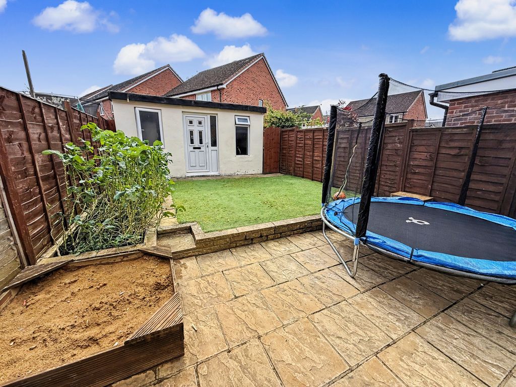 Property photo 3 of 12 Img5249