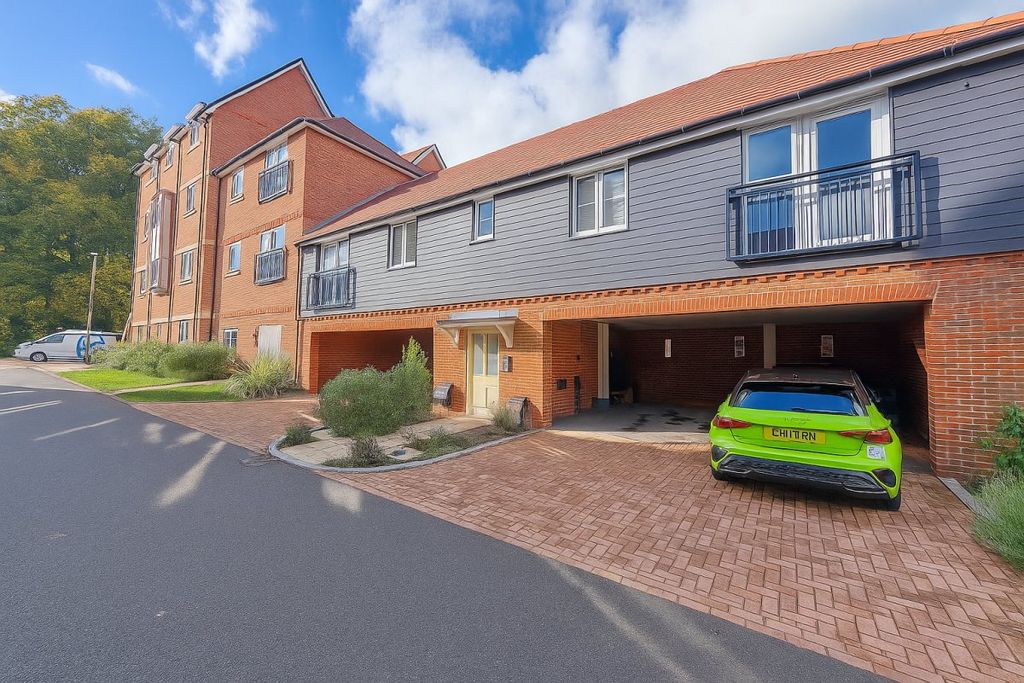 Property photo 1 of 9