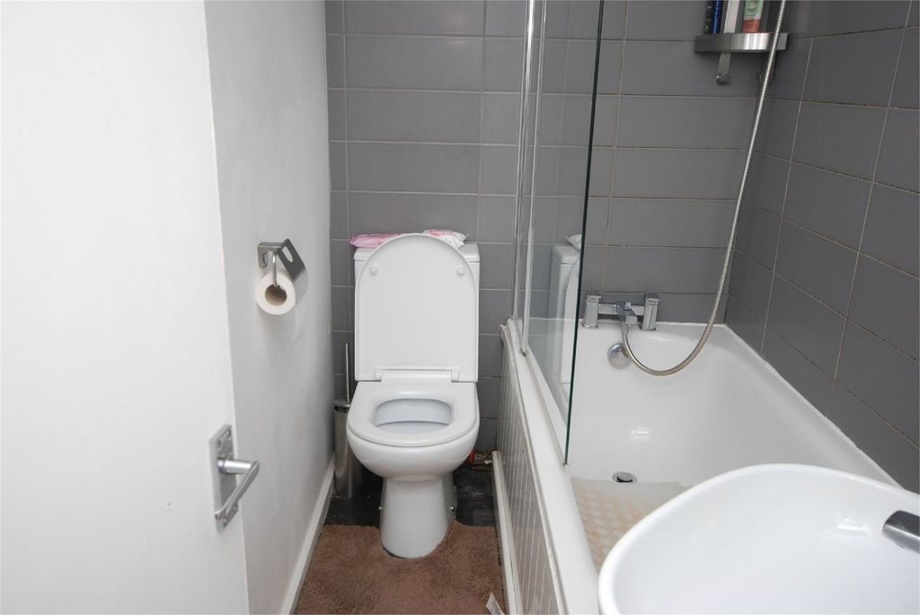 Property photo 2 of 5