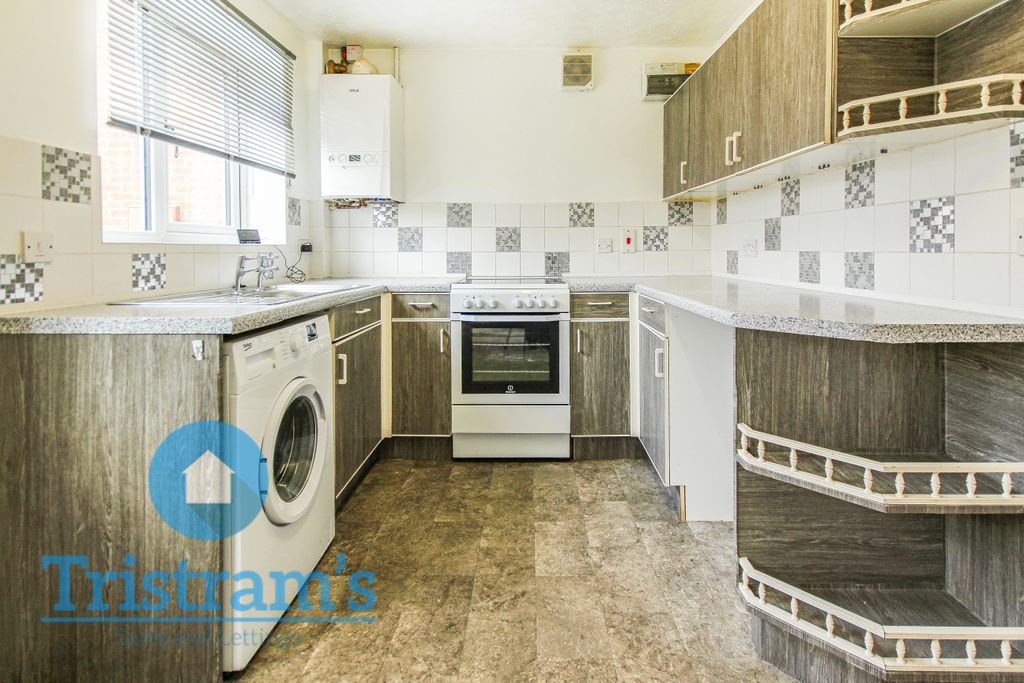 Property photo 2 of 12 Img_7528